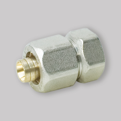 RACCORDO DIRITTO FEMMINA A COMPRESSIONE PER MULTISTRATO APE 16x1/2"