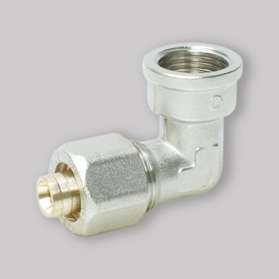 GOMITO FEMMINA A COMPRESSIONE PER MULTISTRATO APE 26 x 3/4"