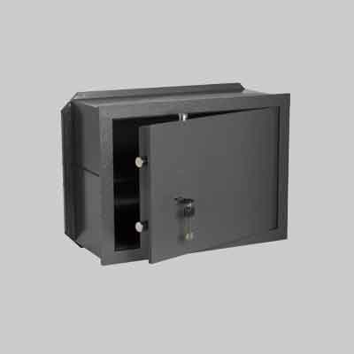 CASSAFORTE CON CHIAVE ART. 82010 CISA mm 420x250x300h, 2 Cat. Orizz., 2 Cat. Vert. - 1 ripiano