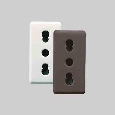 PRESA BIVALENTE 'SYSTEM' 'GW20203' 10/16A 250V 2P+T- Bianco