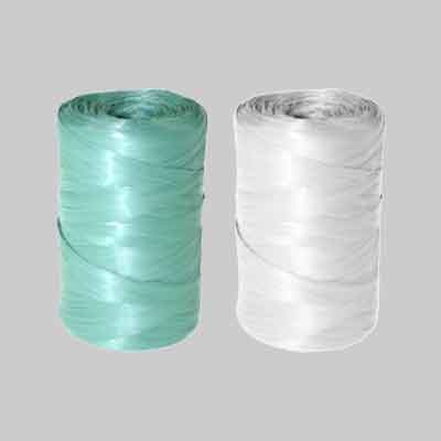 RAFIA SINTETICA A CONETTO gr 200 - Colore bianco (cartone 20 pz)